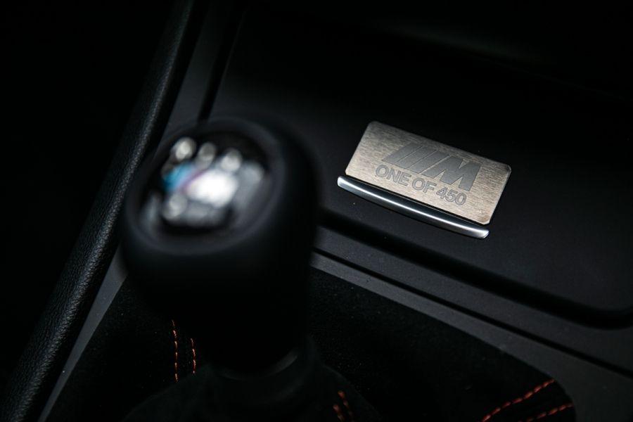 Детали интерьера BMW 1M Jay Kay Car 2012 года  (UK) (фото 15 из 19)